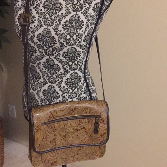 relic quality brand purse